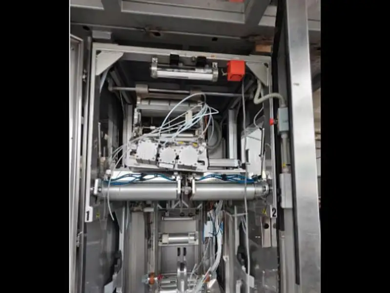 Photo #4 of Used aseptic filling line Tetra Pak A3 FLEX 1000SQ 7000 l/h