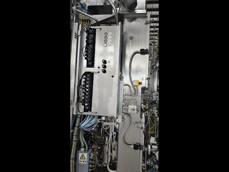 Photo #12 of Used aseptic filling line Tetra Pak A3 FLEX 1000SQ 7000 l/h