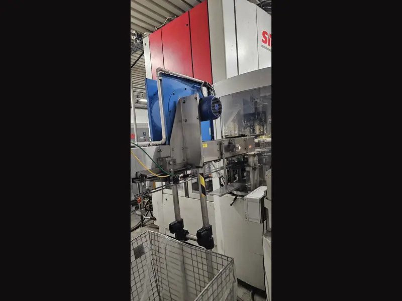 Photo #6 of Used bottling line Cortellazzi for CSD in PET bottles – 8000 bph