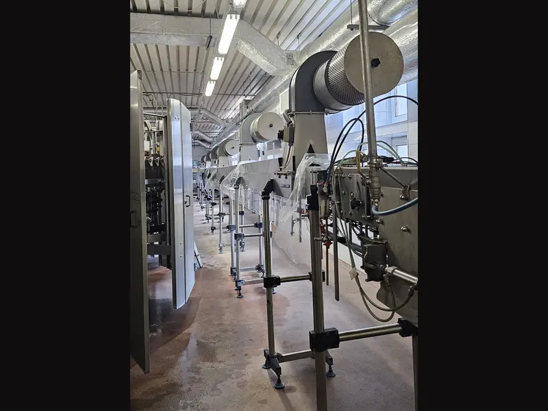 Photo #11 of Used bottling line Cortellazzi for CSD in PET bottles – 8000 bph