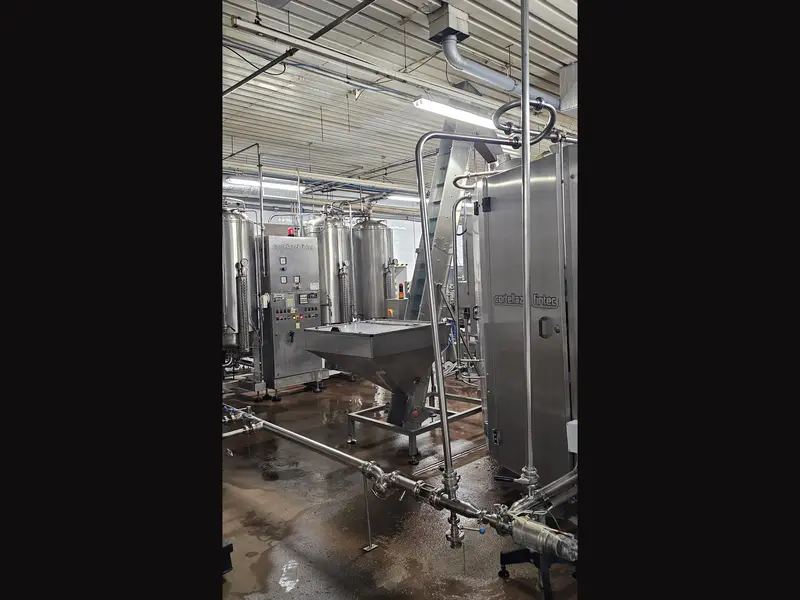 Photo #12 of Used bottling line Cortellazzi for CSD in PET bottles – 8000 bph