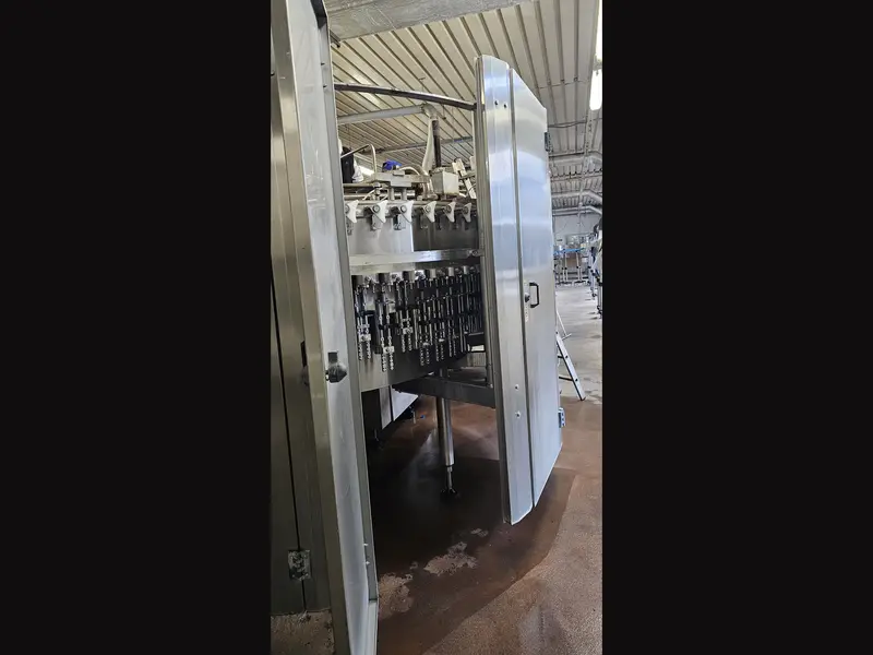 Photo #13 of Used bottling line Cortellazzi for CSD in PET bottles – 8000 bph