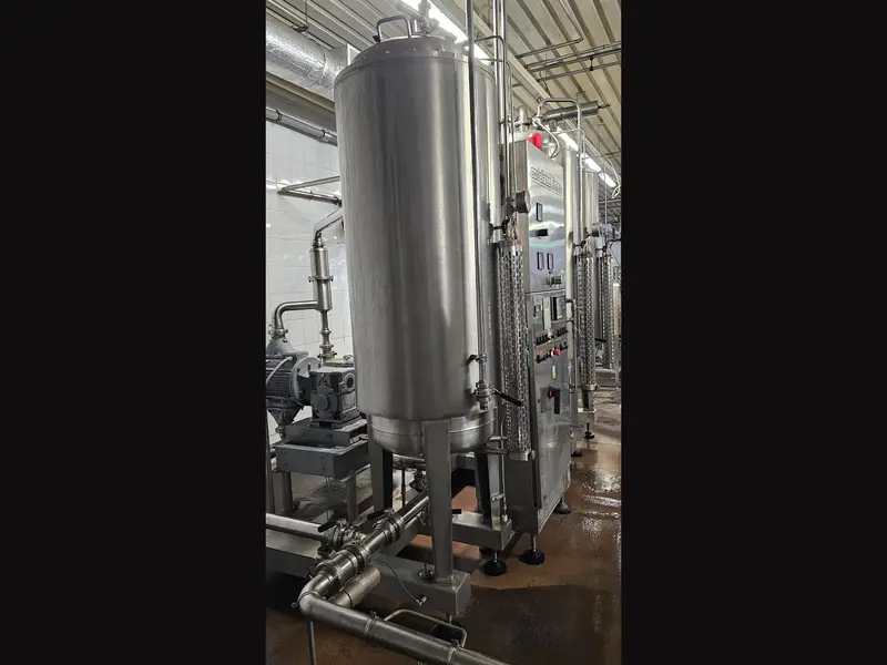 Photo #14 of Used bottling line Cortellazzi for CSD in PET bottles – 8000 bph