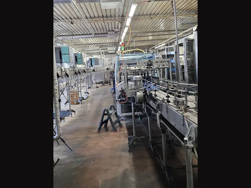 Photo #25 of Used bottling line Cortellazzi for CSD in PET bottles – 8000 bph