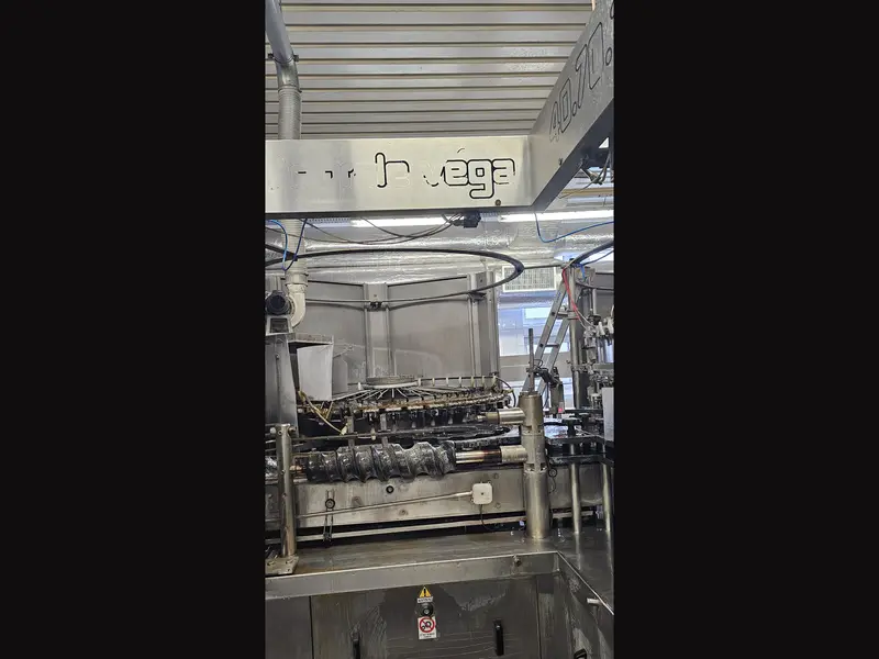 Photo #27 of Used bottling line Cortellazzi for CSD in PET bottles – 8000 bph