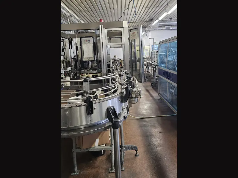 Photo #37 of Used bottling line Cortellazzi for CSD in PET bottles – 8000 bph