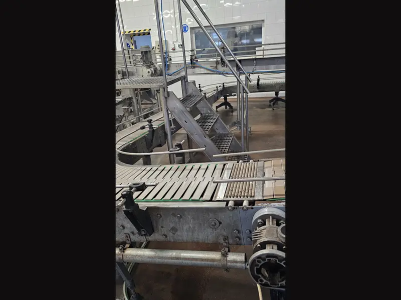 Photo #40 of Used bottling line Cortellazzi for CSD in PET bottles – 8000 bph