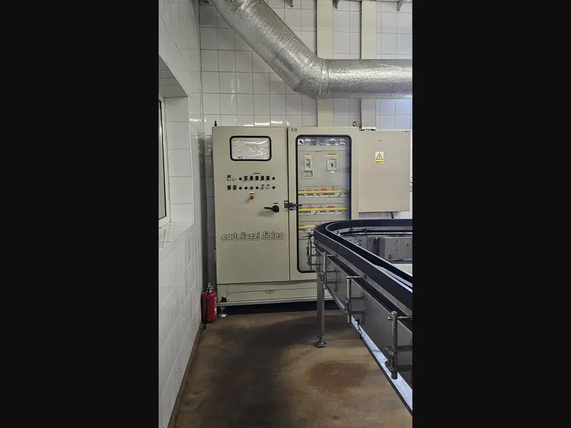 Photo #48 of Used bottling line Cortellazzi for CSD in PET bottles – 8000 bph