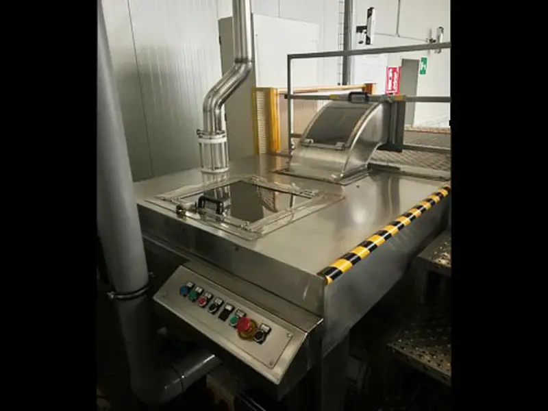 Photo #26 of Used Isobaric PET Complete Bottling Line for Water CSD 18000 bph 2L