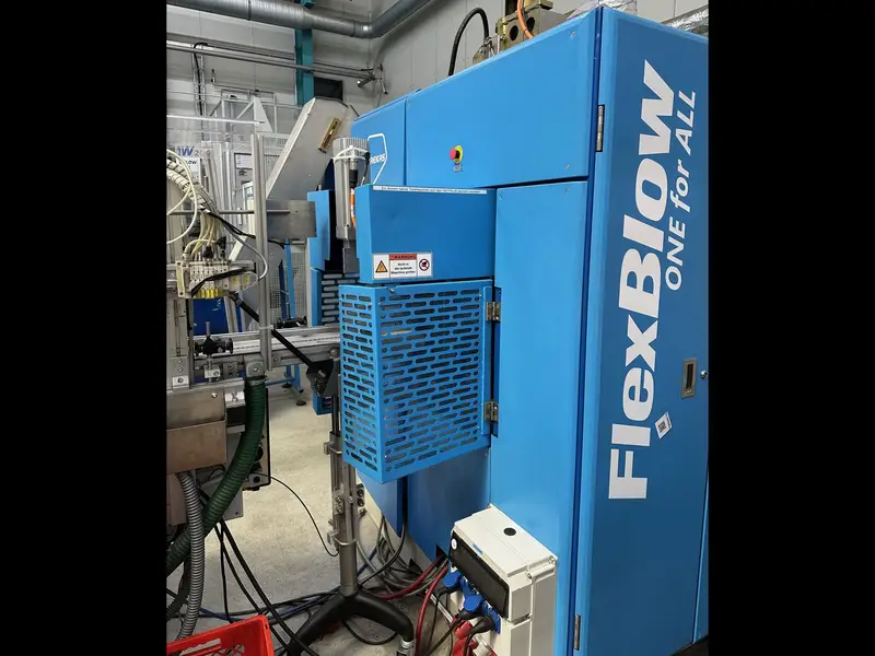 Photo #2 of Used Blow Molding Machine Terekas up to 5L 1000 bph