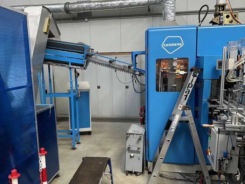 Photo #6 of Used Blow Molding Machine Terekas up to 5L 1000 bph