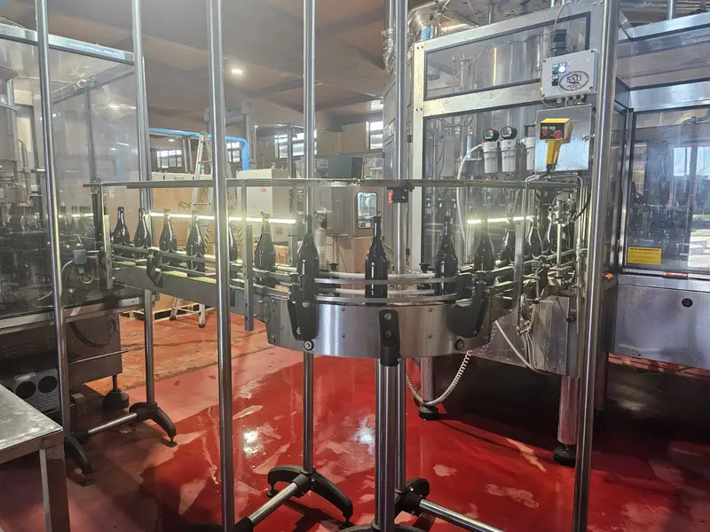 Photo #36 of Used Isobaric Complete Bottling Line for Still and Sparkling Wine up to 4500 bph