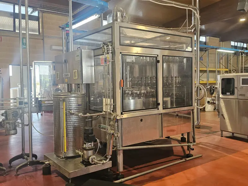 Photo #1 of Used Isobaric Filling Monoblock Alfatek TBV 24/32/4 ISO up to 4500 bph