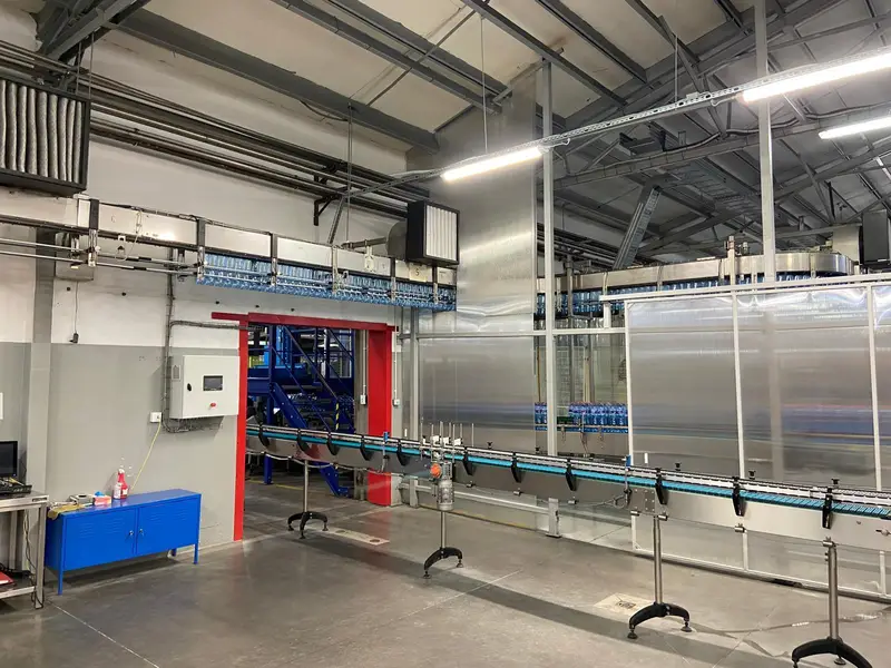 Photo #2 of Used PET Krones complete bottling line CSD Sparkling water 16000 bph 1.5 L