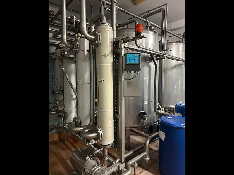 Photo #12 of Used PET Krones complete bottling line CSD Sparkling water 16000 bph 1.5 L