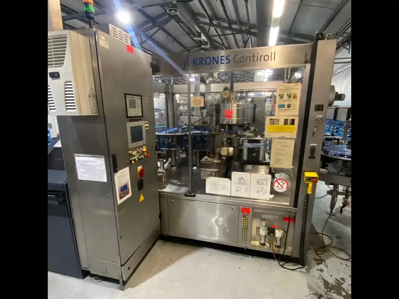 Photo #18 of Used PET Krones complete bottling line CSD Sparkling water 16000 bph 1.5 L