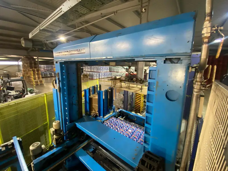 Photo #24 of Used PET Krones complete bottling line CSD Sparkling water 16000 bph 1.5 L