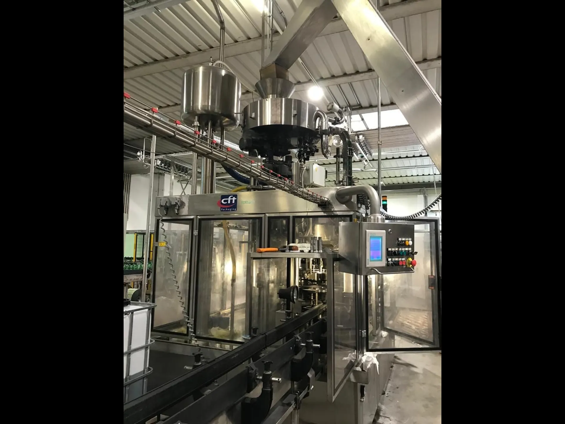 Photo #5 of Used CFT Oil Filling Monoblock – Comaco 6000 bph