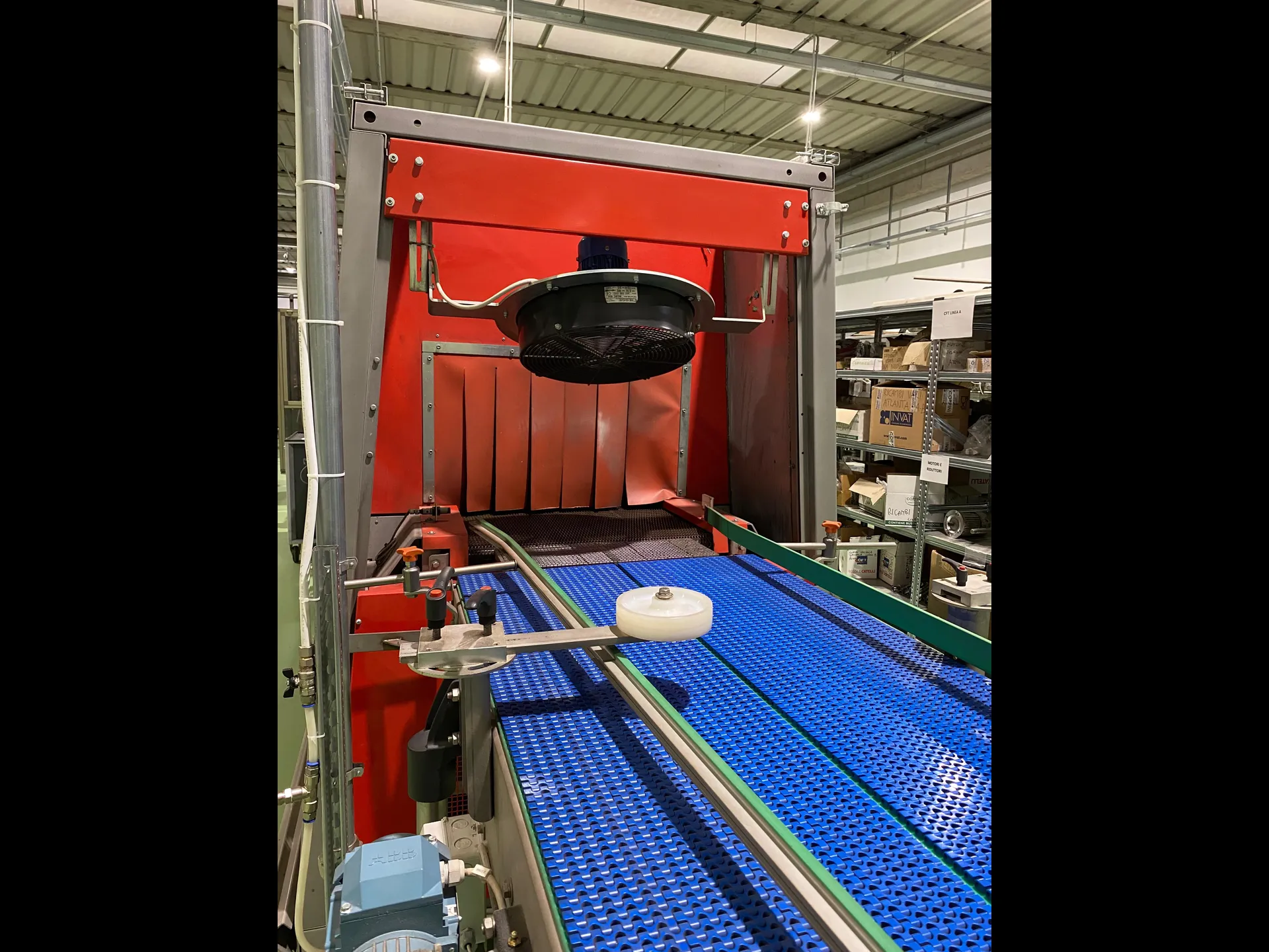 Photo #8 of Used shrink wrapper Atlanta with tray 90 degree 1500 bundles/hour