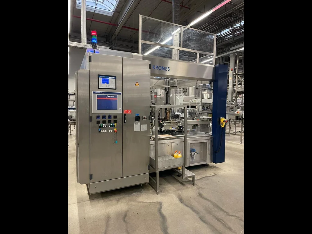 Photo #6 of Used complete filling Krones CSD PET line – 22.000 bph