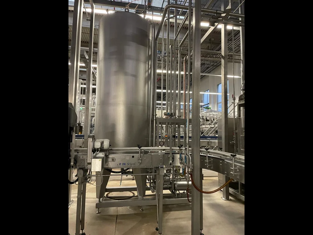 Photo #17 of Used complete filling Krones CSD PET line – 22.000 bph