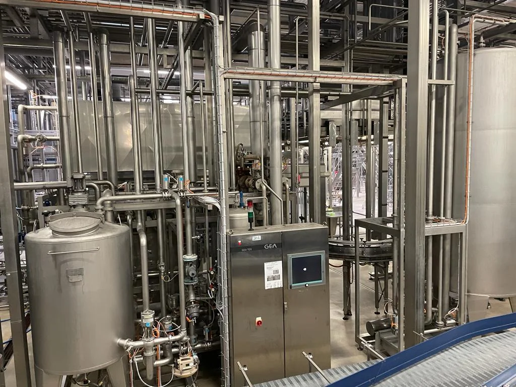 Photo #29 of Used complete filling Krones CSD PET line – 22.000 bph