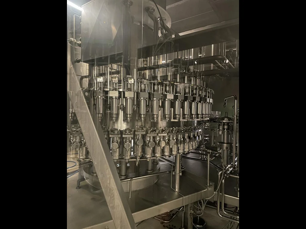 Photo #31 of Used complete filling Krones CSD PET line – 22.000 bph