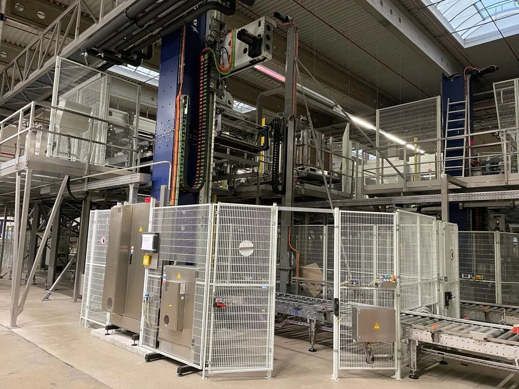 Photo #34 of Used complete filling Krones CSD PET line – 22.000 bph