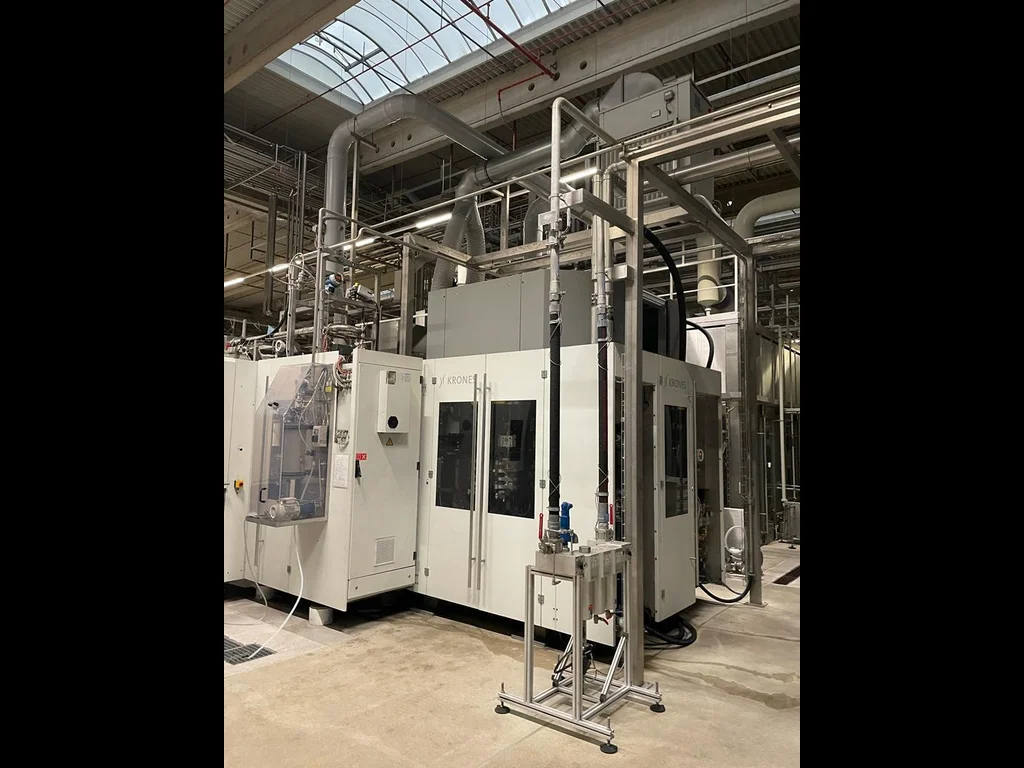 Photo #38 of Used complete filling Krones CSD PET line – 22.000 bph