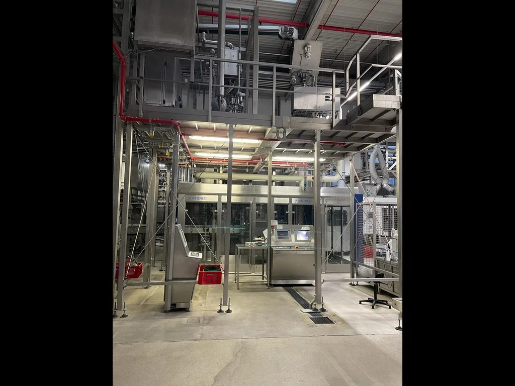 Photo #39 of Used complete filling Krones CSD PET line – 22.000 bph