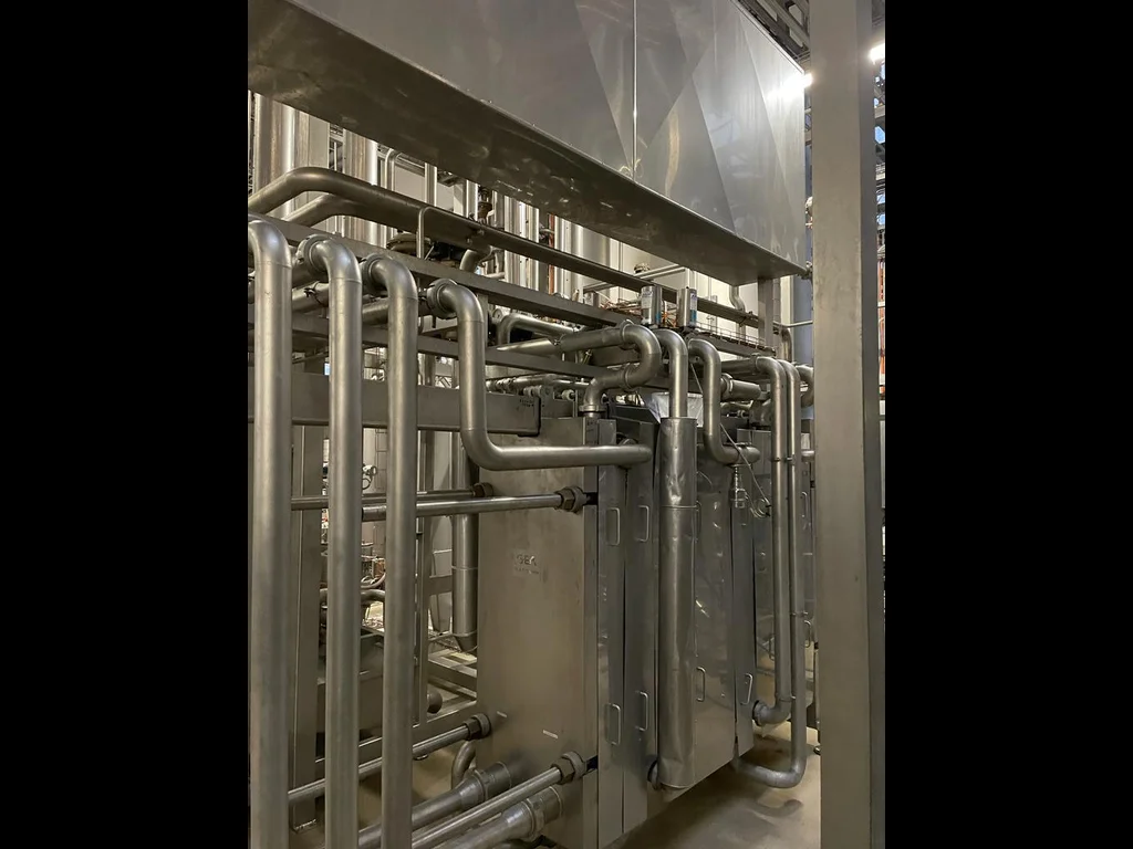 Photo #40 of Used complete filling Krones CSD PET line – 22.000 bph