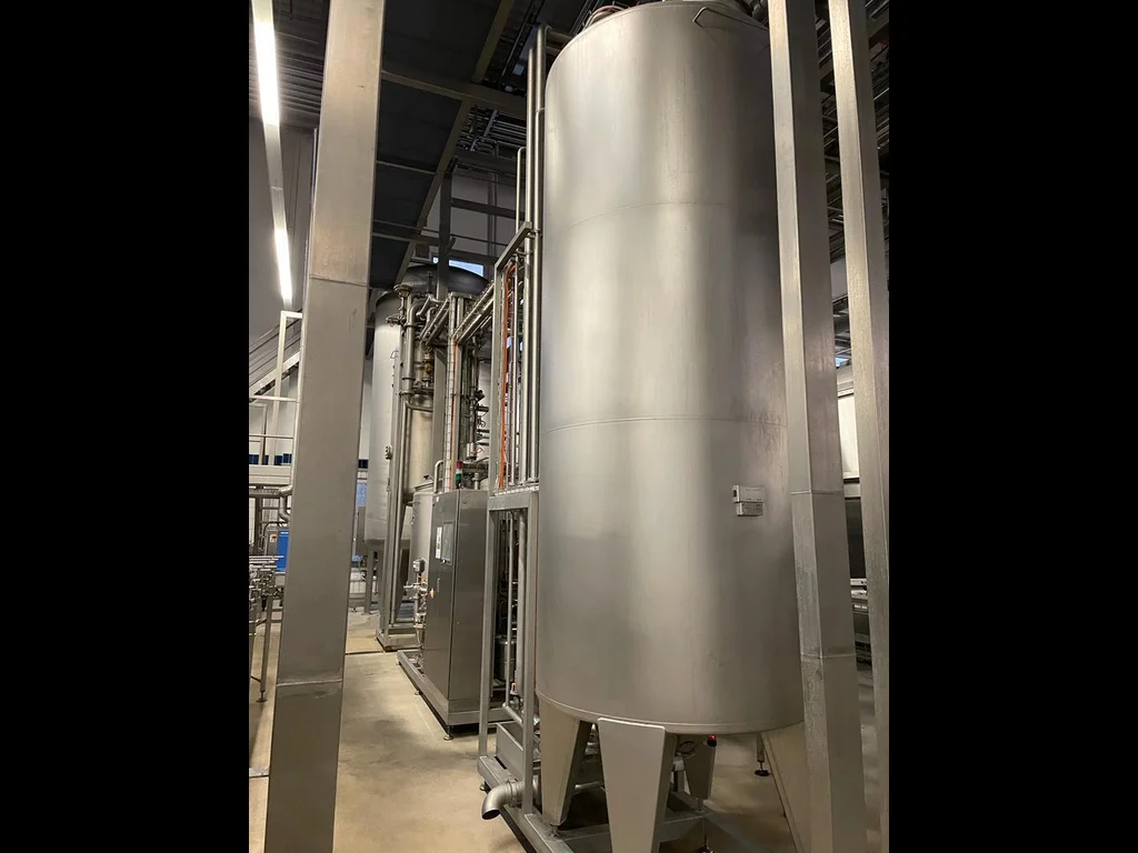 Photo #44 of Used complete filling Krones CSD PET line – 22.000 bph