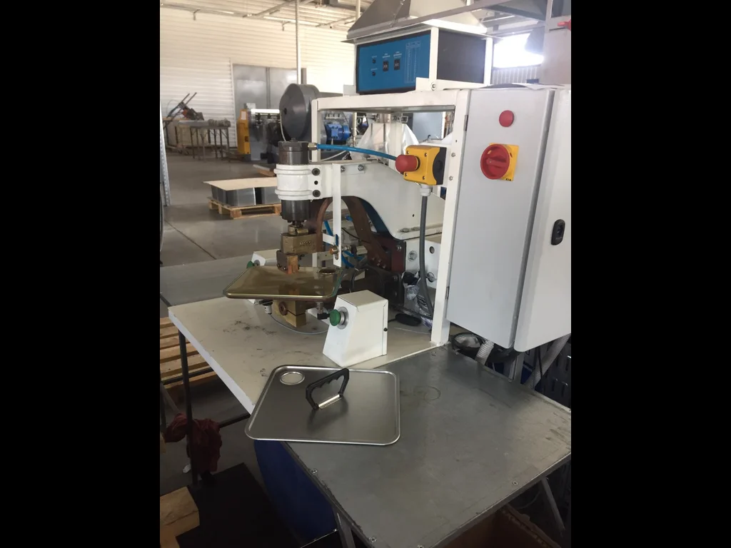 Photo #21 of Used tin container production line up to 1200 tins/hour