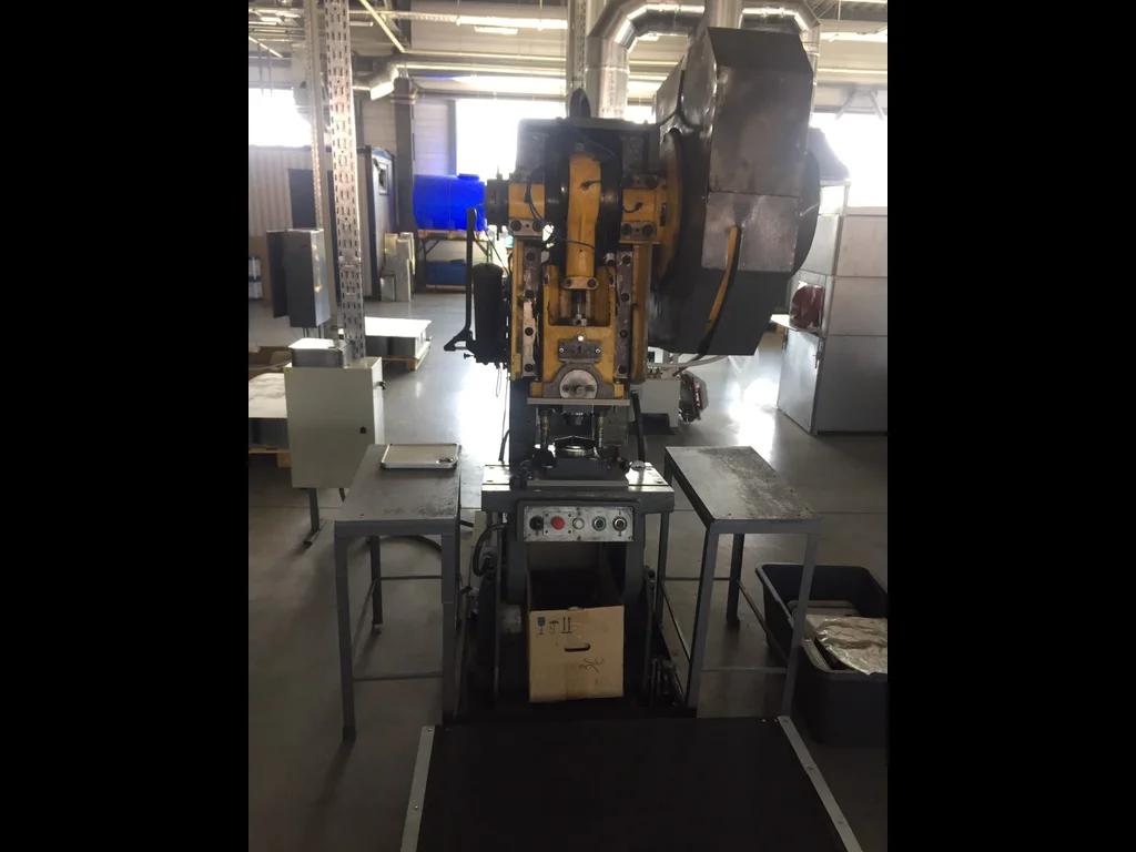 Photo #22 of Used tin container production line up to 1200 tins/hour