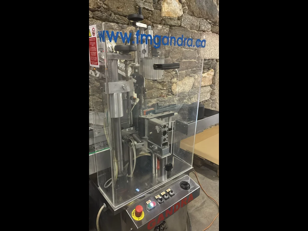 Photo #7 of Used labeling machine OMB with capsuler – 1200 bph