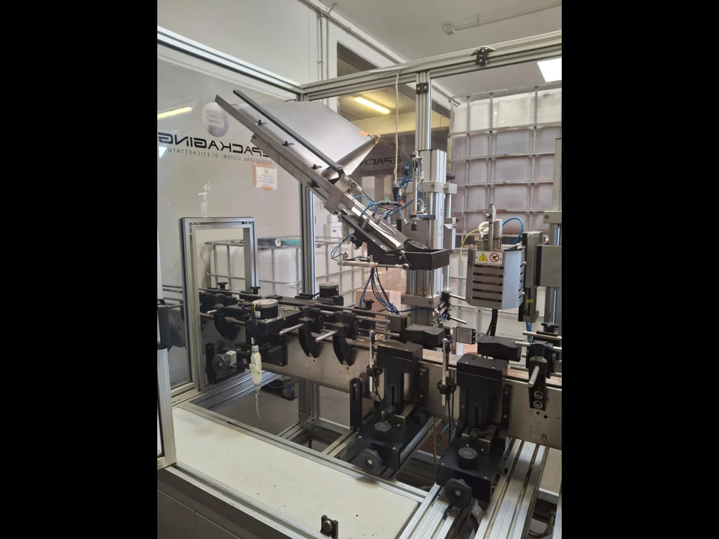 Photo #4 of Used labeling machine with capsuler – 2000 bph