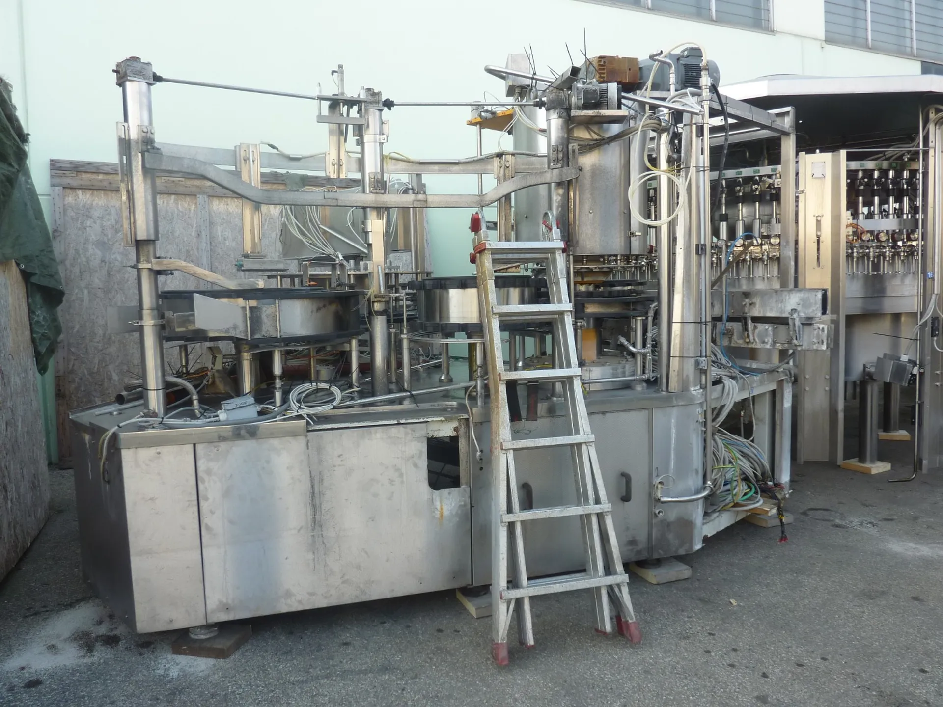 Photo #3 of Used overhauled filling triblock Sarcmi – Simonazzi Bluestar 24000 bph