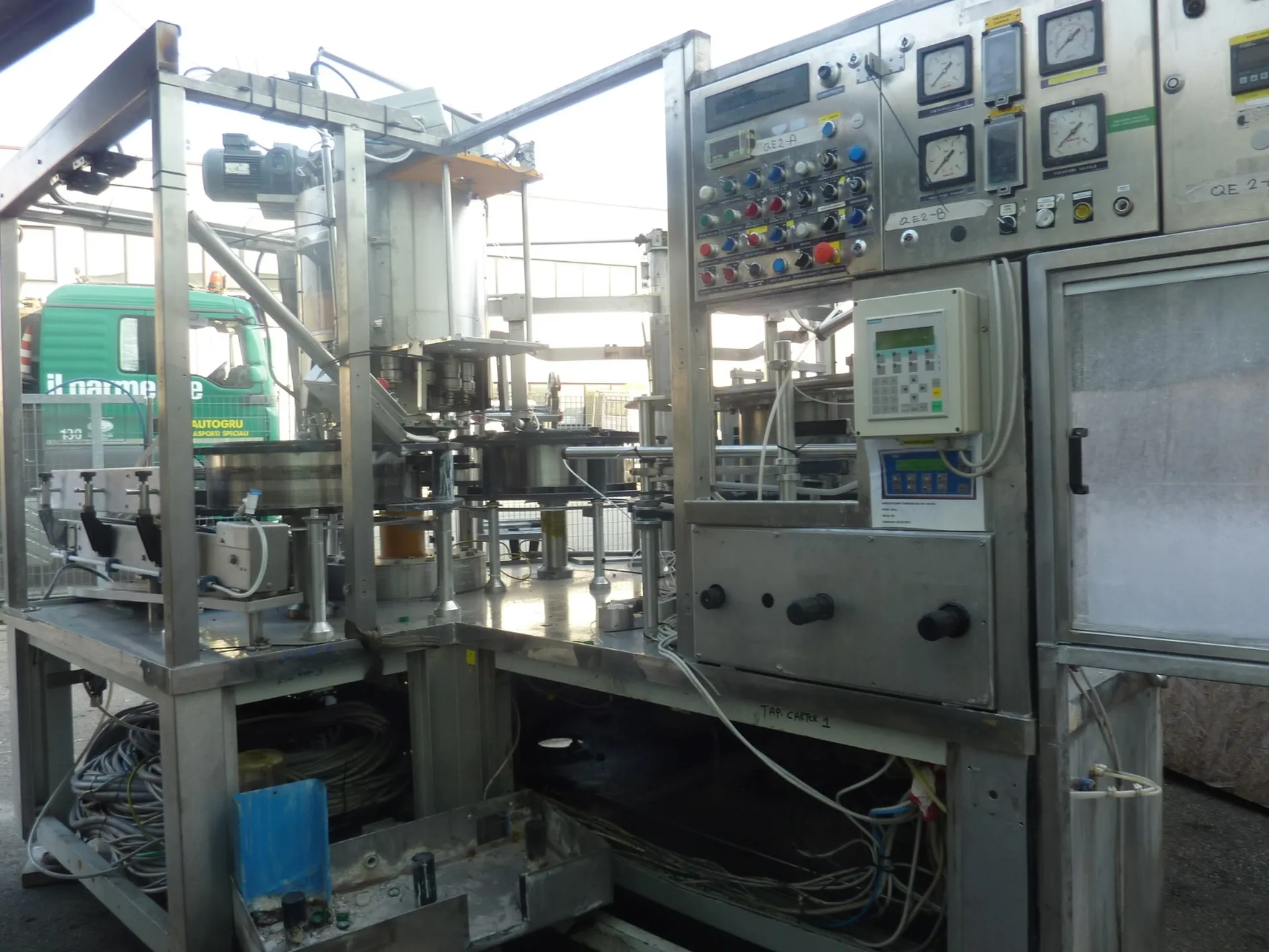 Photo #9 of Used overhauled filling triblock Sarcmi – Simonazzi Bluestar 24000 bph