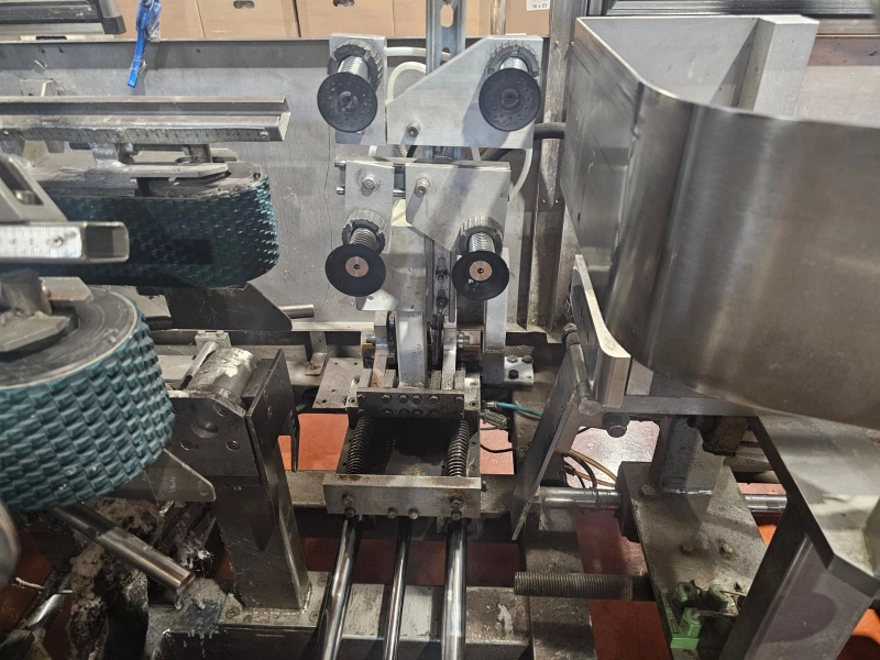 Photo #5 of Used Kosme Monocombi 2T Hot Melt Case Packing Monoblock