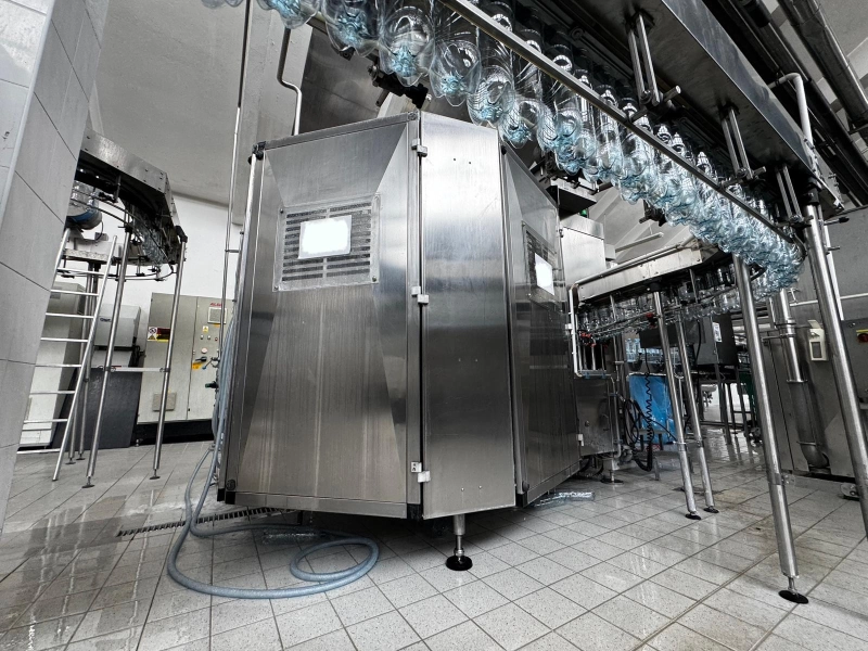 Photo #28 of Used complete water bottling line for PET bottles year 2010 – 16,000BPH