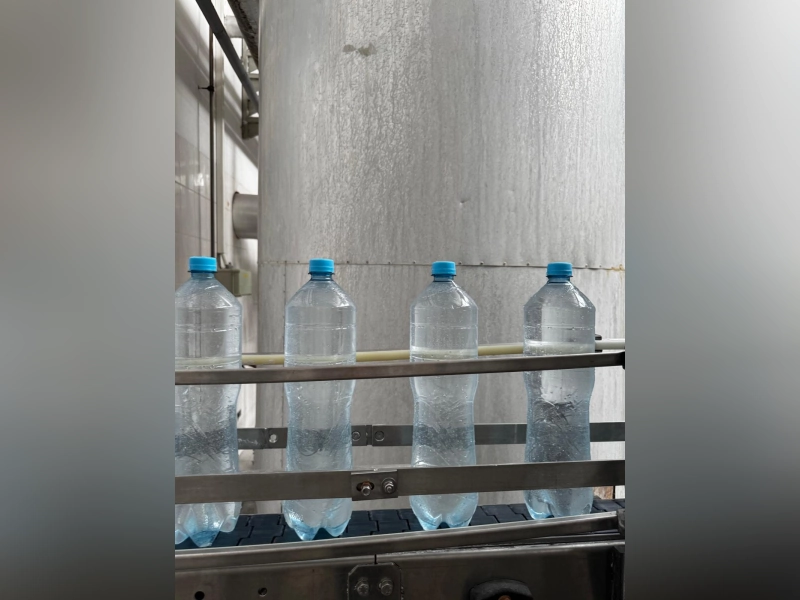 Photo #49 of Used complete water bottling line for PET bottles year 2010 – 16,000BPH