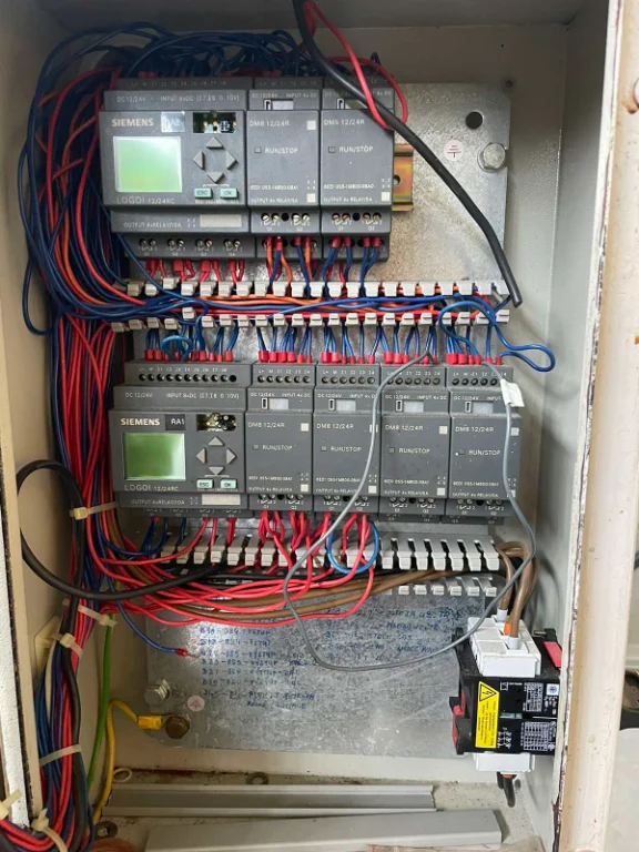 Photo #6 of Used filling and closing monoblock Altec – 3000 bph