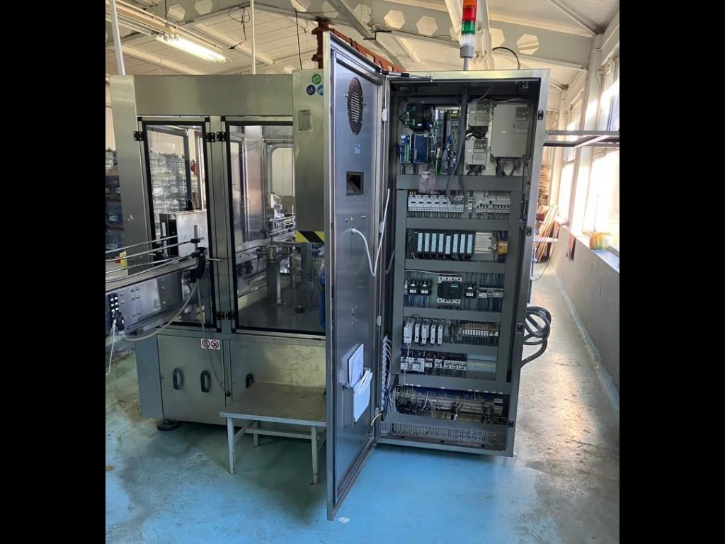 Photo #4 of Used labelling machine SACMI 2008 – 12000 bph