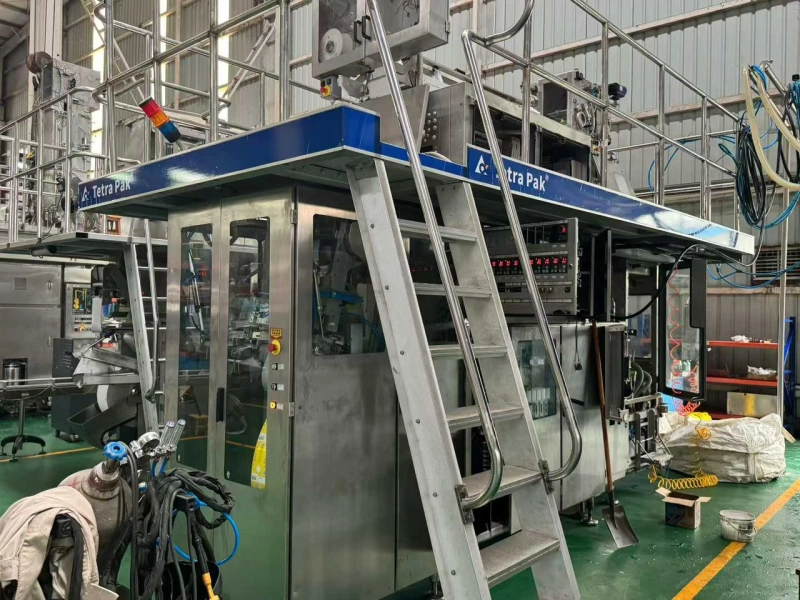 Photo #3 of Used Complete Bottling line 330 ml Prisma Tetra Pak