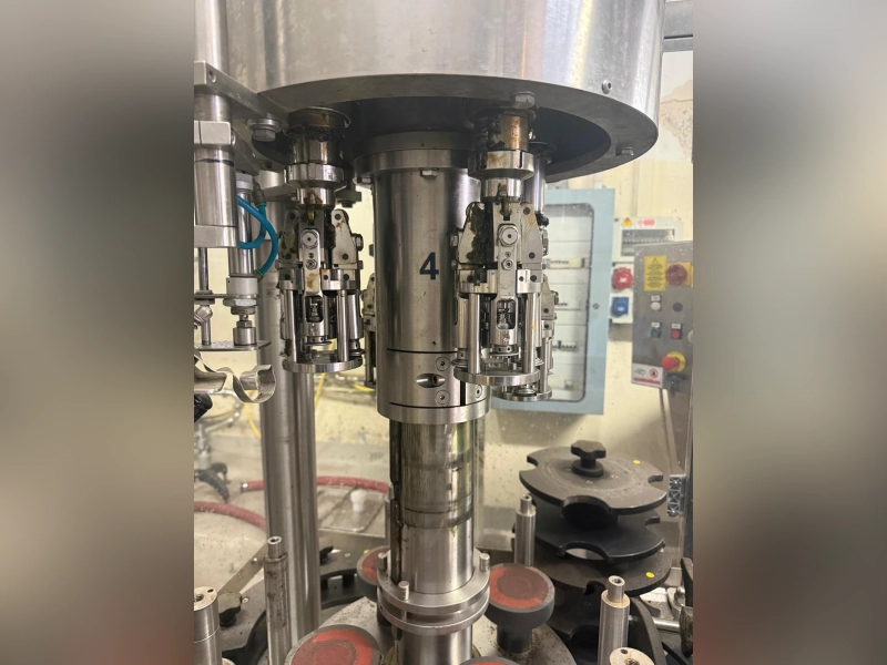 Photo #2 of Used Ennolmeccanica Vallebelbo Sirio 4-T capping machine