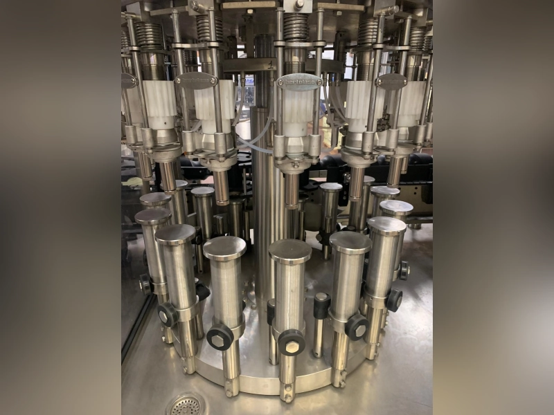 Photo #7 of Used filling monoblock Bertolaso Syncronia 16-16/1-840